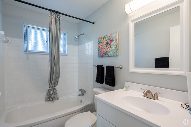 2BR, 1BA - Bathroom - Bramblewood Apartments