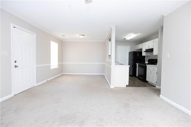 Building Photo - 1353 N Hampton Dr