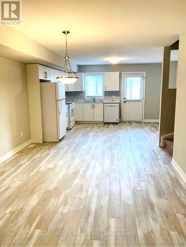 Building Photo - 7768 Ascot Cir