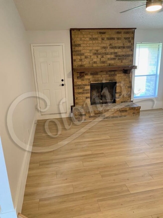 Building Photo - AVAILABLE NOW; APPLY AT OUR WEBSITE