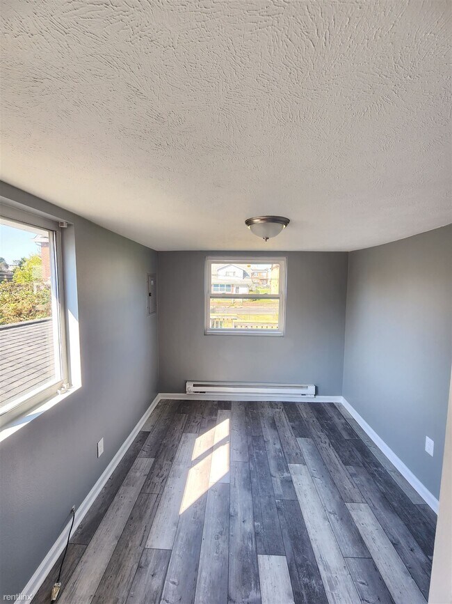 Building Photo - 1 br, 1 bath Duplex - 540 Reed Street 2