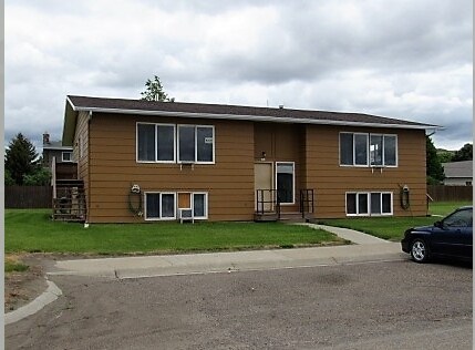 Building Photo - 706-718 N Nowlan Ave