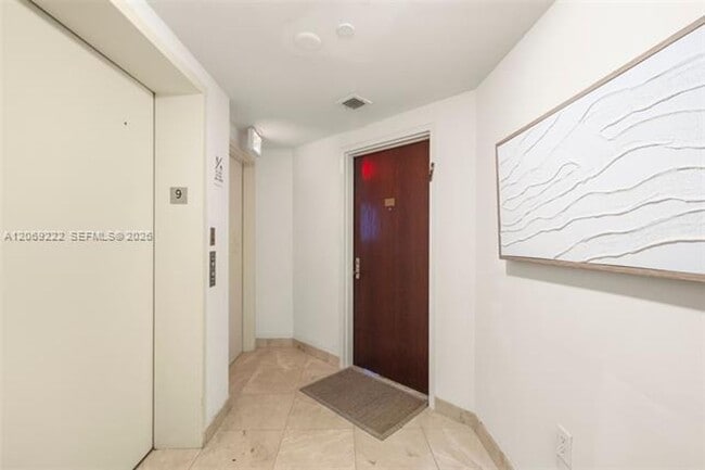 Building Photo - 9559 Collins Ave