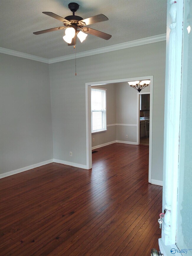 Building Photo - 1307 Randolph Ave SE