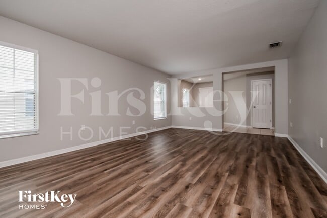 Building Photo - 6623 Waterton Dr