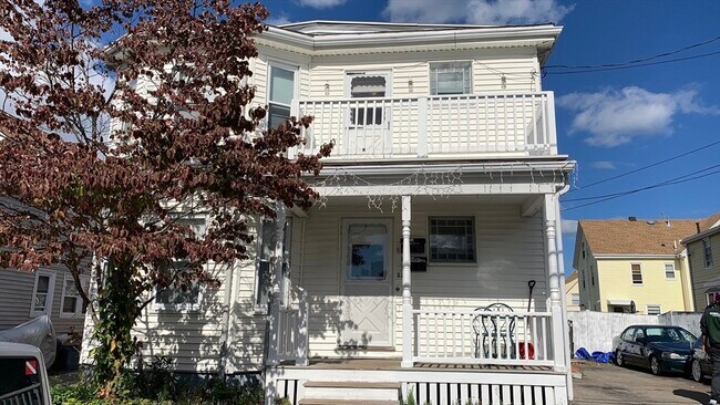Building Photo - 52 Graham St