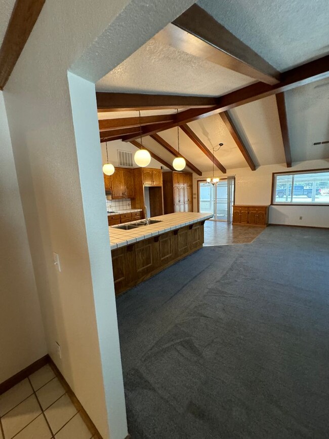 Building Photo - 23702 Bruella Rd