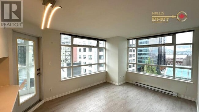 Photo du bâtiment - 438-438 Seymour St
