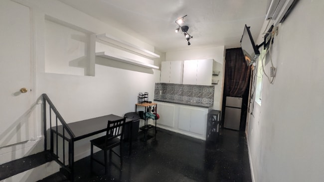 Photo - 1145 NW 48th St House