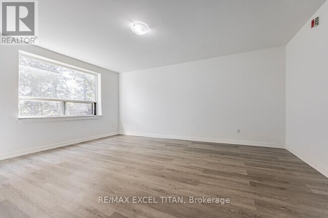 Photo du bâtiment - 4 Hill Heights Rd