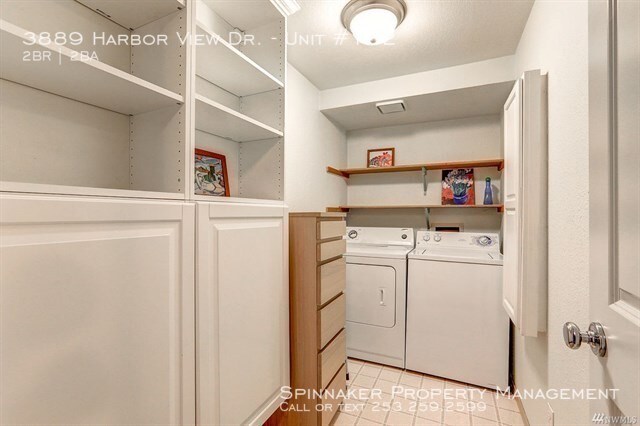 Foto del edificio - Amazing Gig Harbor Condo