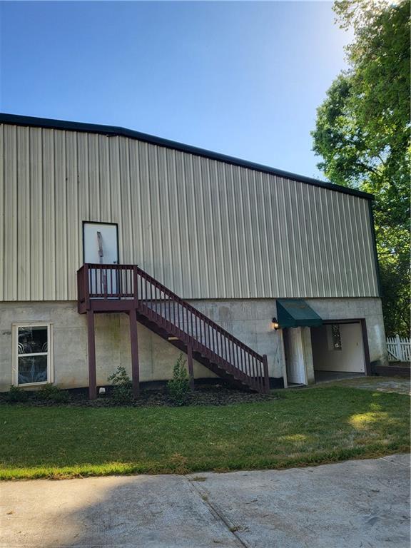 Foto del edificio - 3830 Mathis Airpark Rd Rd