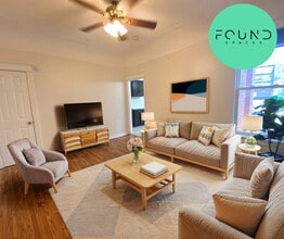 Building Photo - 189 Stinson St