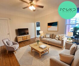 Building Photo - 189 Stinson St