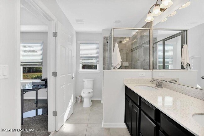 Foto del edificio - 511 Richmond Dr