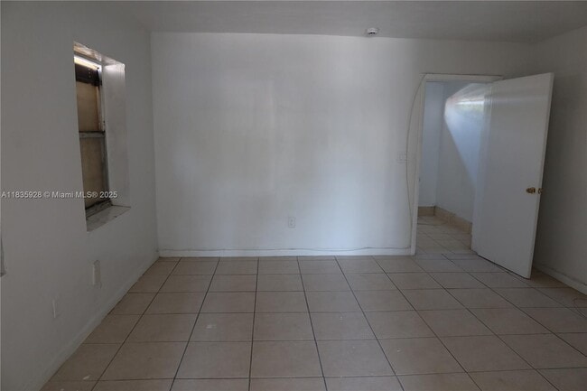 Building Photo - 4100 Palm Ave