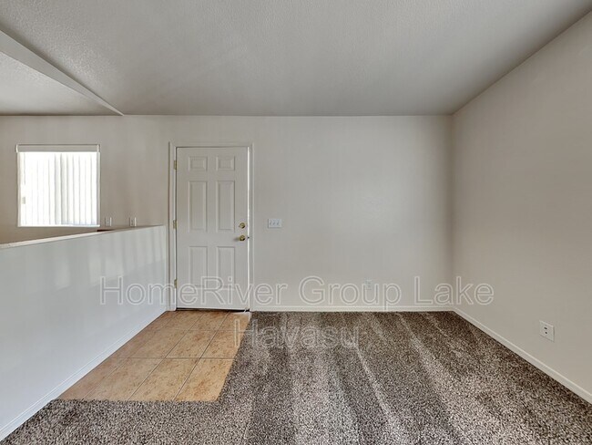 Building Photo - 2071 Magnolia Dr