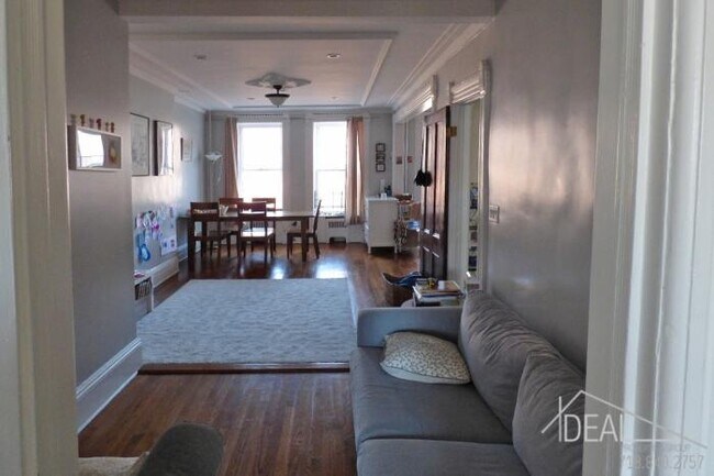 Building Photo - 4 bedroom in brooklyn NY 11215