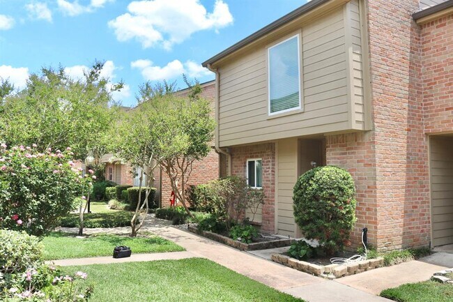 Foto del edificio - 929 Memorial Village Dr