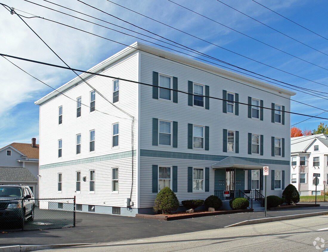 Calle Arce 152 - 152 Maple St