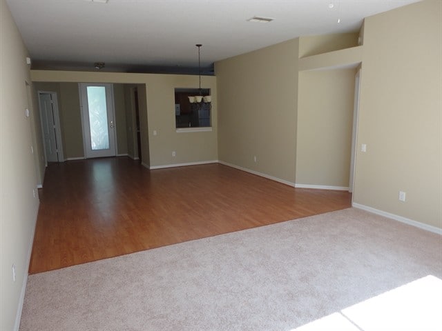Building Photo - 9303 Huntington Park Way
