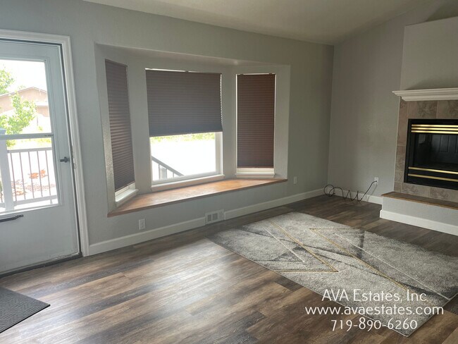 Foto del edificio - 430 S Maher Dr