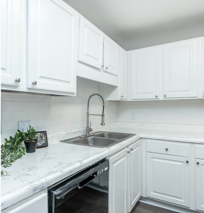 Renovated - Somerset Apartments