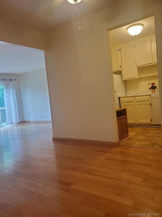 Building Photo - 51 Olcott Way