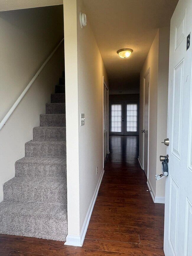 Foto del edificio - 1708 Highland Way