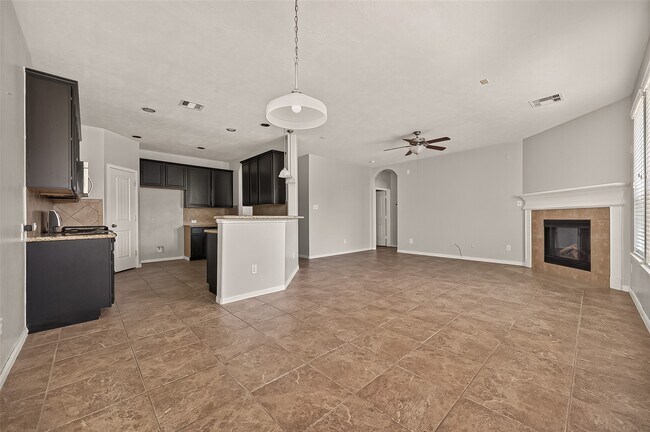 Building Photo - 24906 Clover Ranch Dr