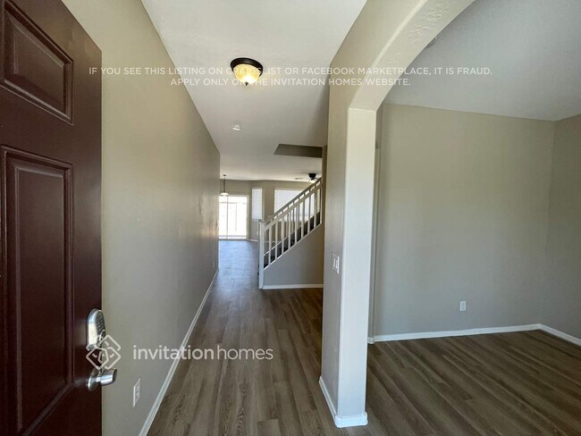 Building Photo - 9042 W Toronto Way