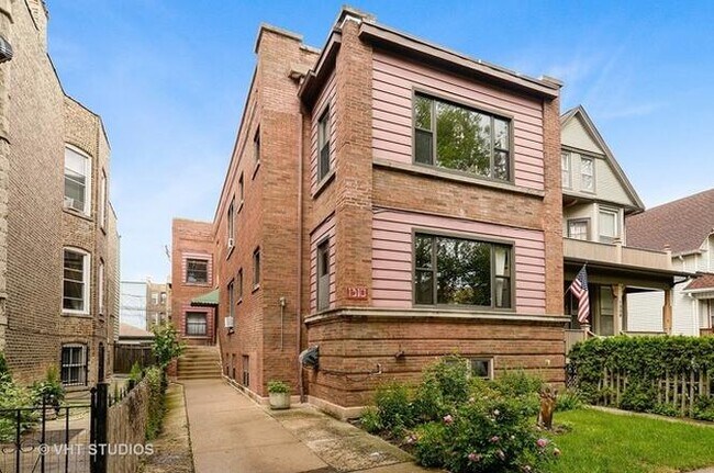 Foto del edificio - 1310 W Winona St