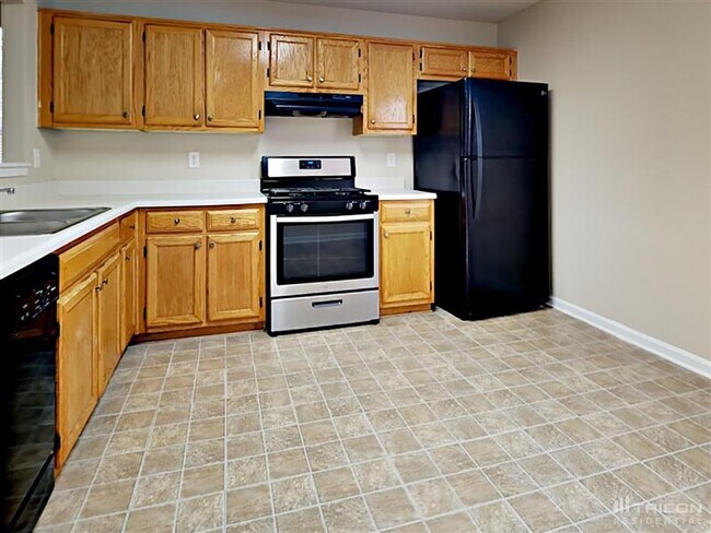 Building Photo - Home For Rent