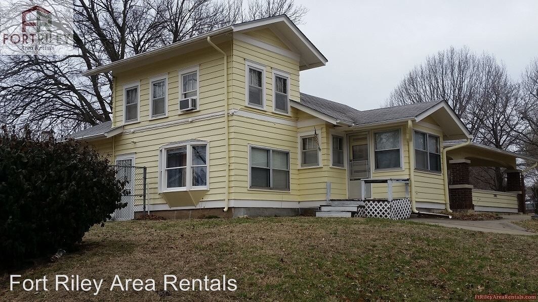 Primary Photo - 3 br, 1.5 bath House - 303 S Adams
