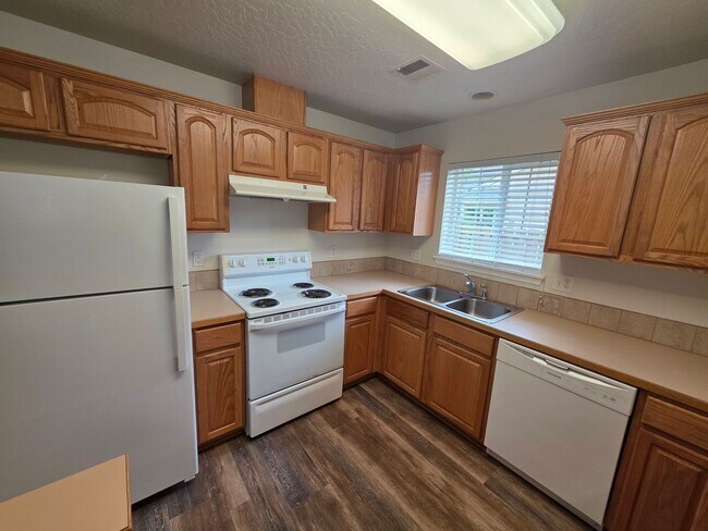 Foto del edificio - Lovely Townhome in North Gilham!