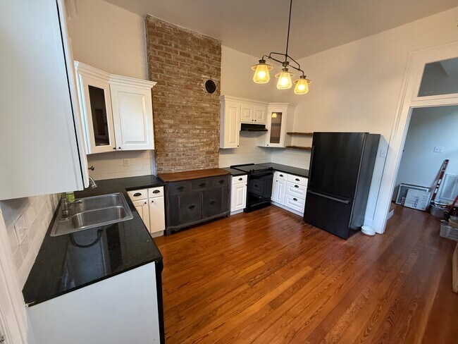 Foto del edificio - 533-535 Nashville Ave