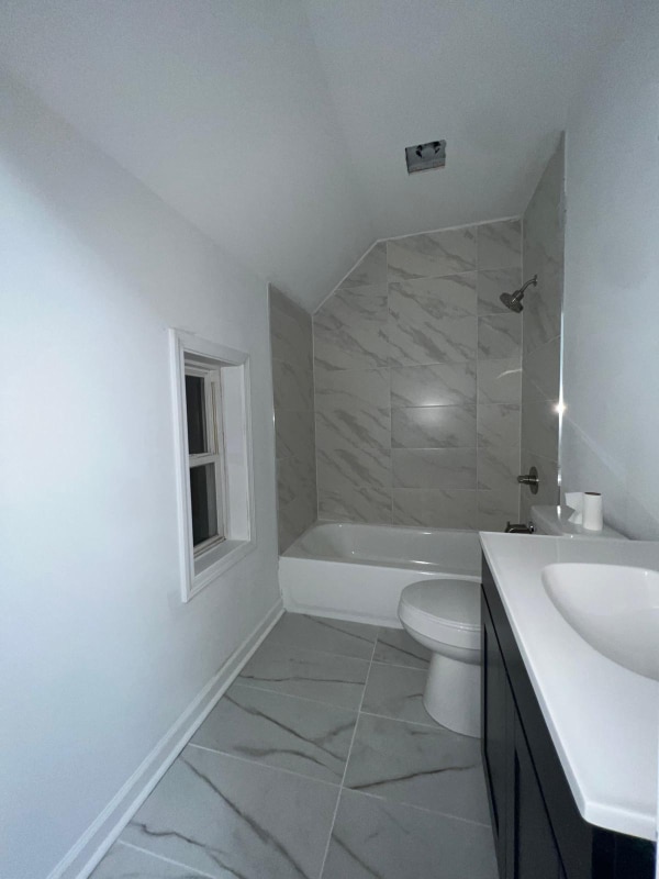 Building Photo - 1303 Buffalo St