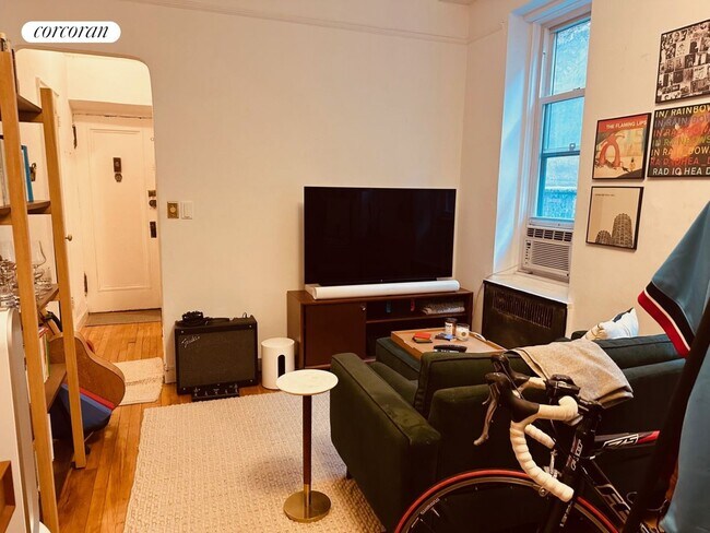 Foto del edificio - 101 W 80th St