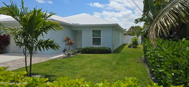 Foto del edificio - 6882 3rd St