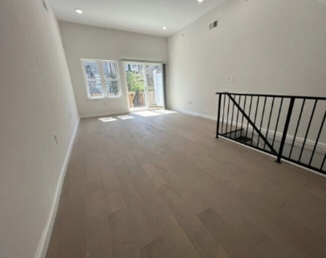 Photo - 2634 Manton St Apartment