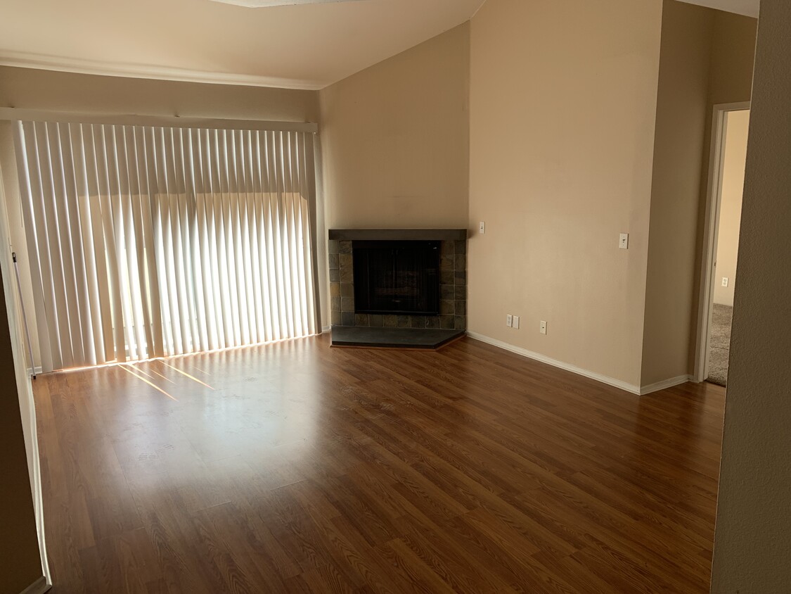 20253 Keswick St Unit 318, Los Angeles, CA 91306 Condo for Rent in