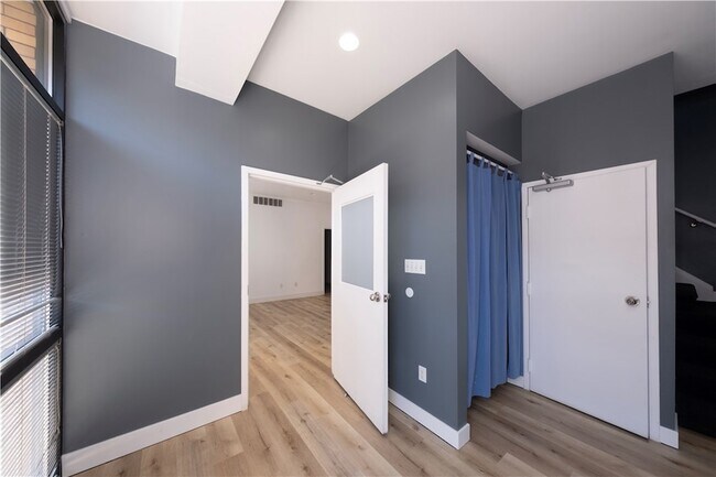 Foto del edificio - 232 3rd Ave