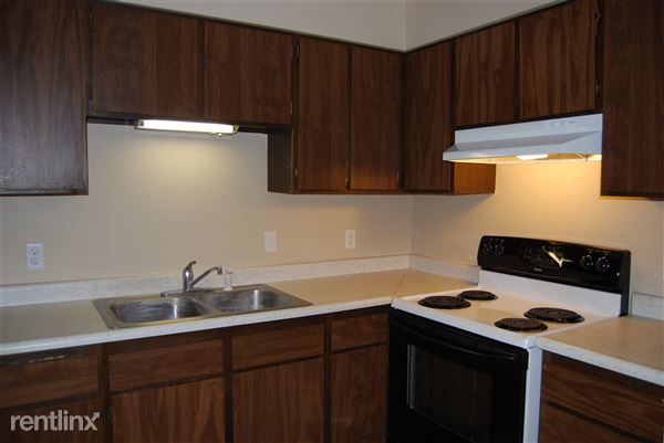 Building Photo - 1601 Kemp St