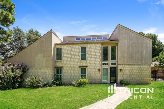 Building Photo - 4117 Stonewick Dr