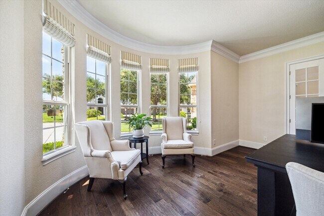 Foto del edificio - 4511 Royal Bend Ln