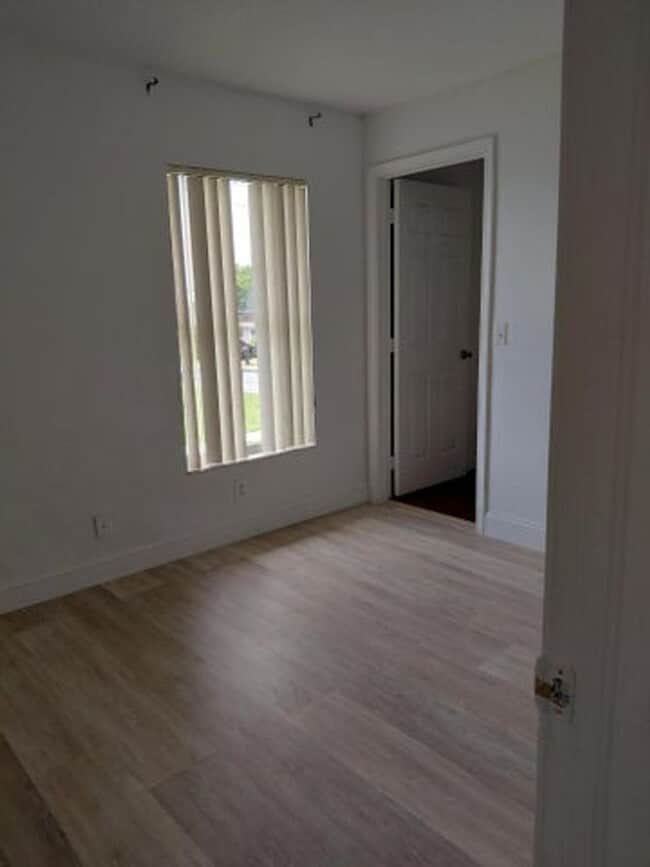 Photo - 647 Latona Ave House