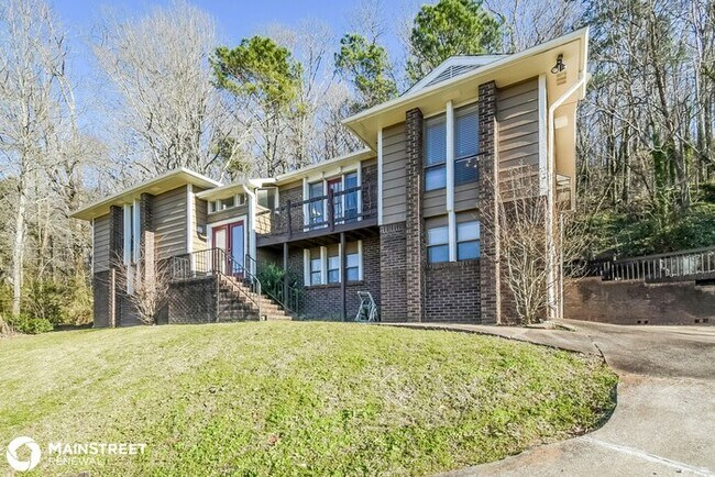 Building Photo - 8825 Valley Hill Dr, Birmingham, AL 35206