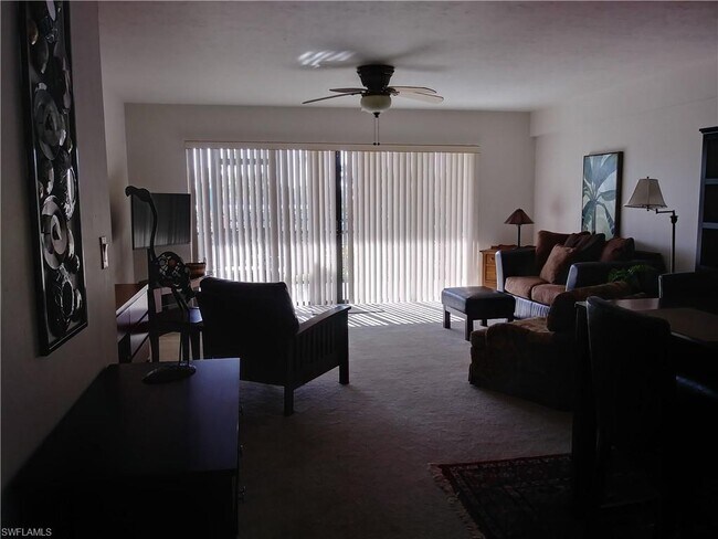 Foto del edificio - 16100 Bay Pointe Blvd