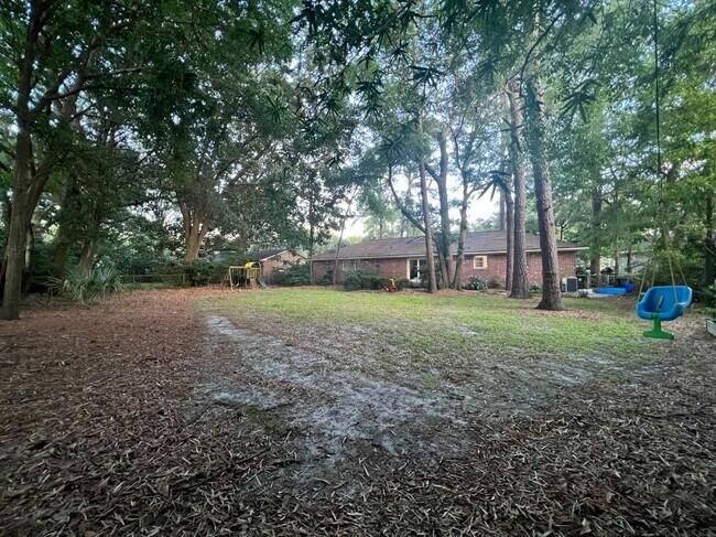 Foto del edificio - Charlestown Estates Home For Rent!