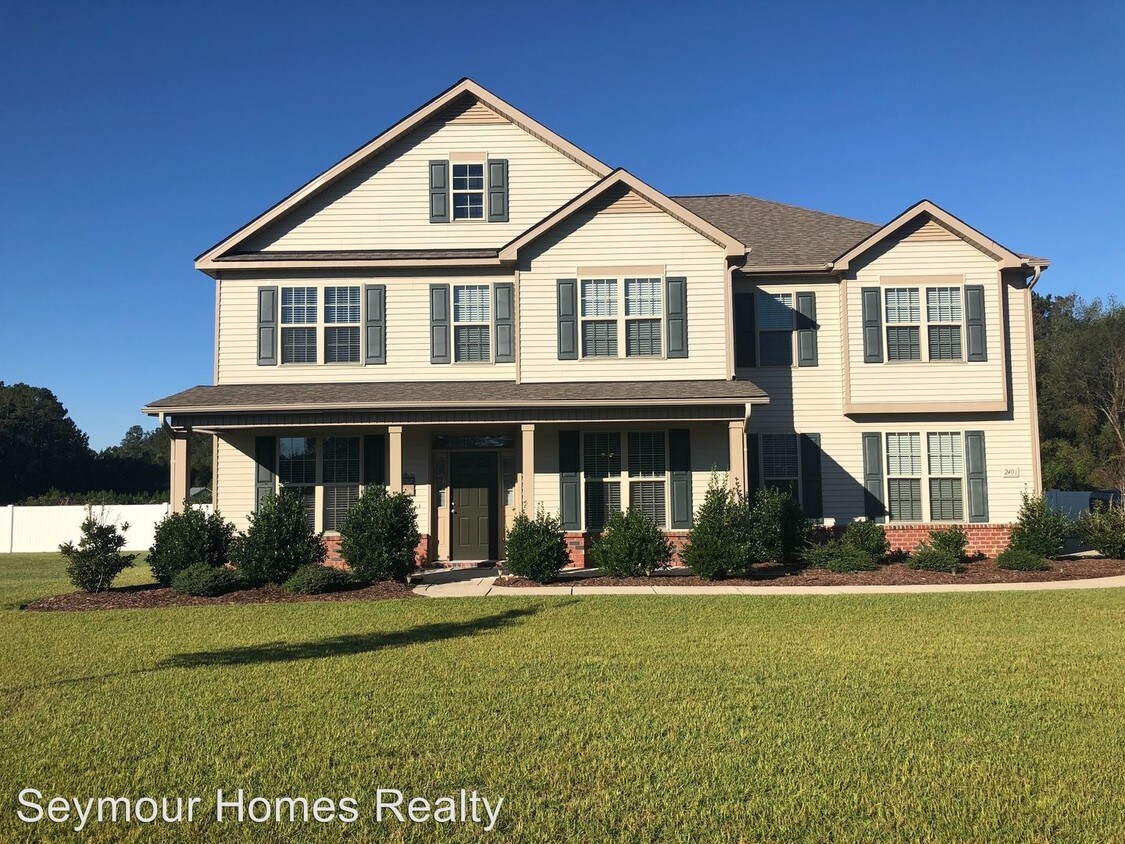 Foto principal - 5 br, 3 bath House - 2401 Granville Drive